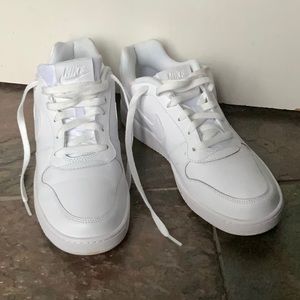 White Nike shoes worn once